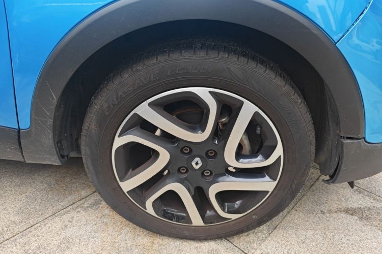 Used Renault Captur 2015 1.2T Automatic Luxury First Edition Right Front Wheel Hub