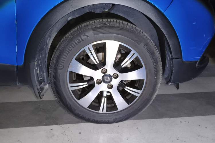 Used Renault Captur 2015 1.2T Automatic Standard Edition Right Front Wheel Hub