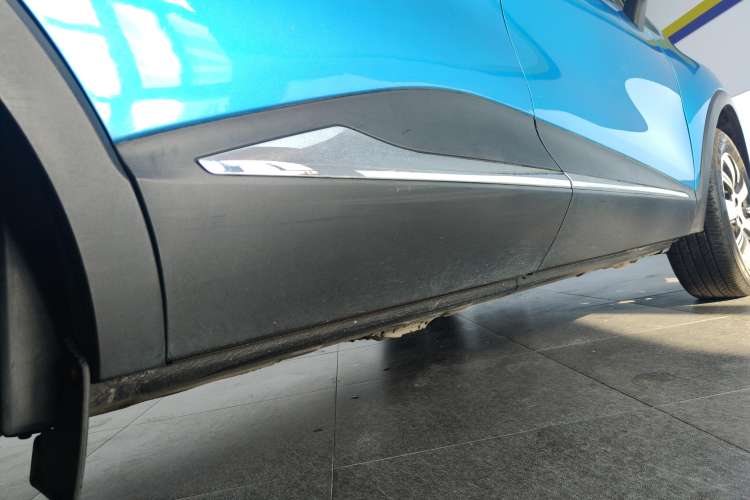 Used Renault Captur 2015 1.2T Automatic Comfort Edition Right Side Sill