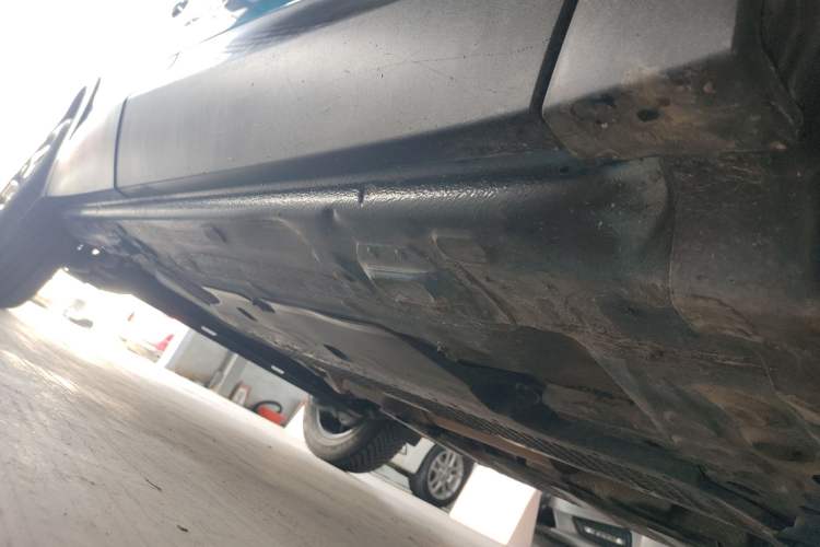 Used Renault Captur 2015 1.2T Automatic Standard Edition Right Side Sill
