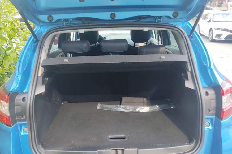 Used Renault Captur 2015 1.2T Automatic Standard Edition Trunk