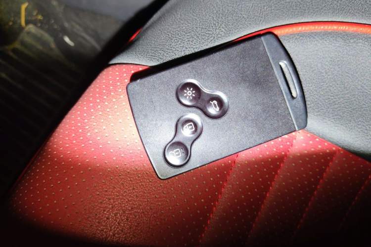 Used Renault Captur 2015 1.2T Automatic Standard Edition Vehicle Key