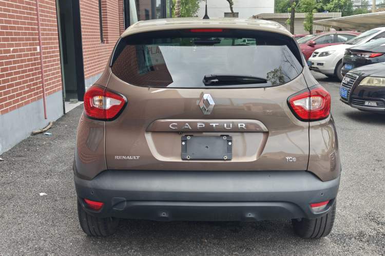 Used Renault Captur 2015 1.2T Automatic Comfort First Edition Exterior 4
