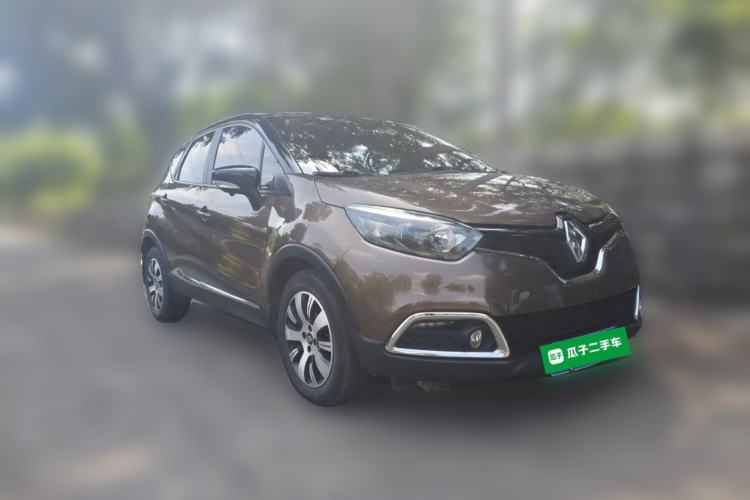 Used Renault Captur 2015 1.2T Automatic Comfort First Edition Front Right 45 Deg