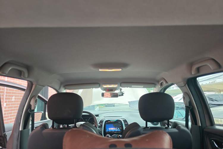 Used Renault Captur 2015 1.2T Automatic Comfort First Edition Headliner