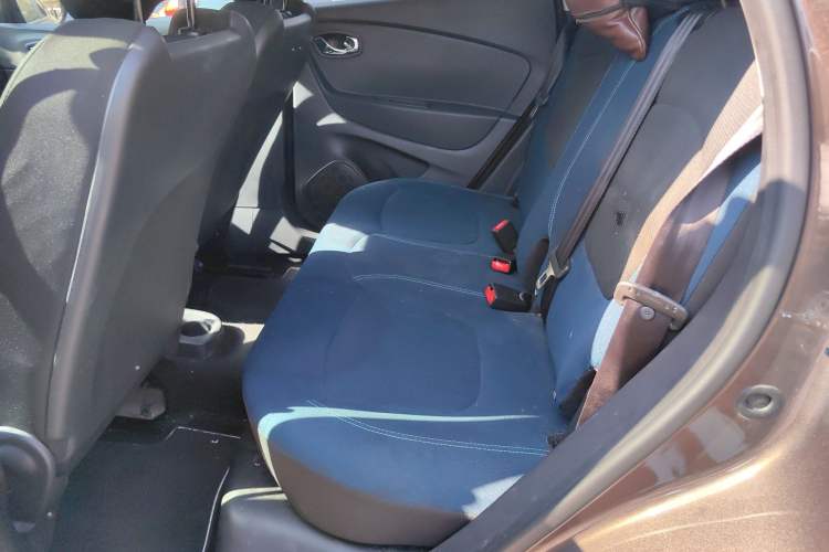 Used Renault Captur 2015 1.2T Automatic Comfort First Edition Interior 1