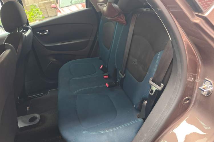 Used Renault Captur 2015 1.2T Automatic Comfort First Edition Interior 4