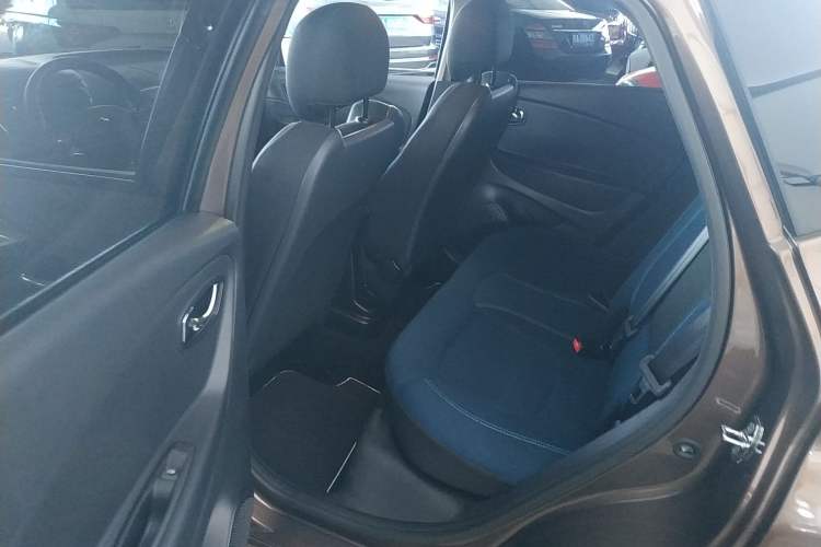 Used Renault Captur 2015 1.2T Automatic Comfort First Edition Left Rear Seat