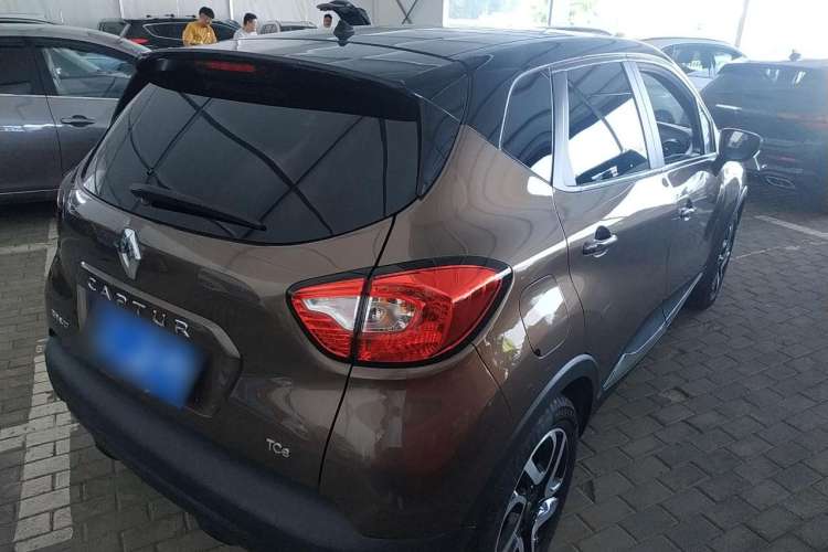 Used Renault Captur 2015 1.2T Automatic Comfort First Edition Rear Right 45 Deg