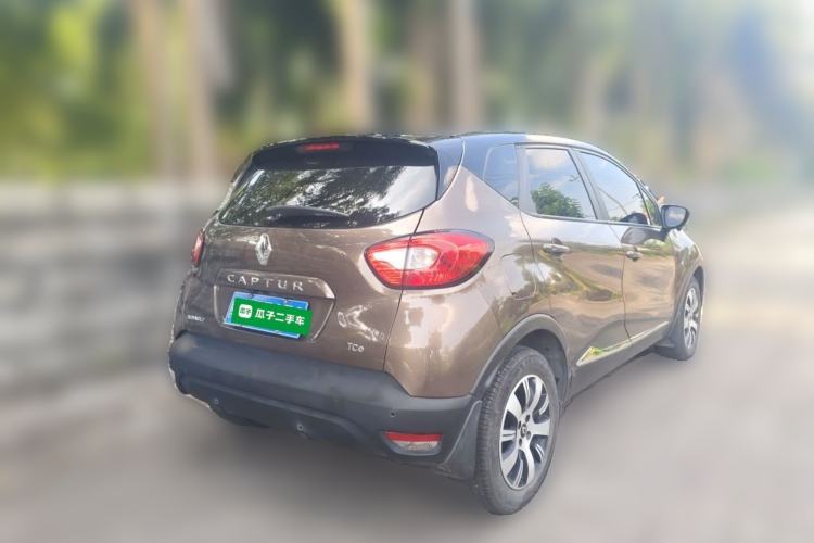 Used Renault Captur 2015 1.2T Automatic Comfort First Edition Rear Right 45 Deg