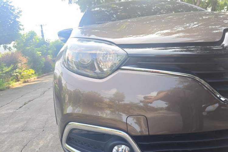 Used Renault Captur 2015 1.2T Automatic Comfort First Edition Right Front Headlight