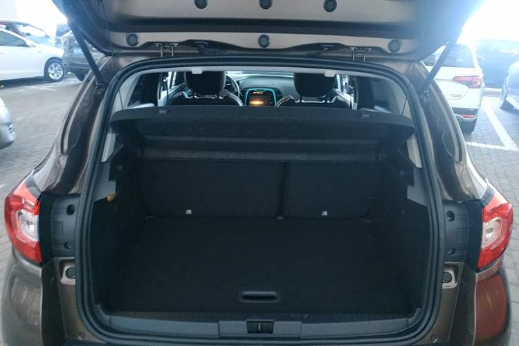 Used Renault Captur 2015 1.2T Automatic Comfort First Edition Trunk