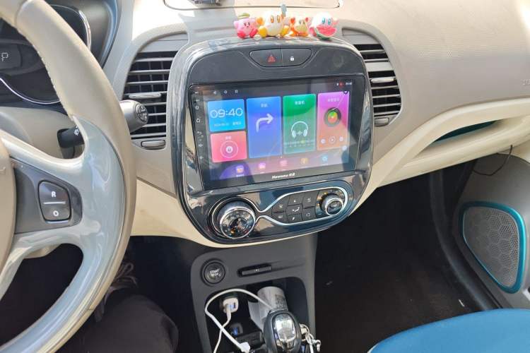 Used Renault Captur 2015 1.2T Automatic Comfort First Edition Audio And AC Panel