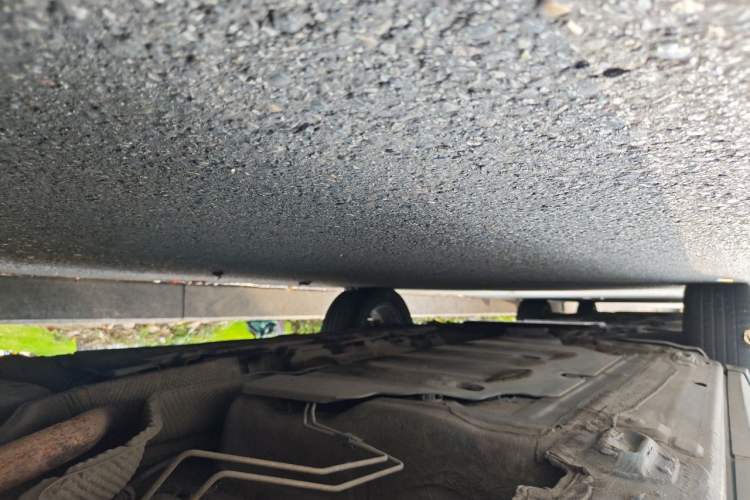 Used Renault Captur 2015 1.2T Automatic Comfort First Edition Chassis Rear Left