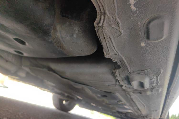 Used Renault Captur 2015 1.2T Automatic Luxury First Edition Chassis Rear Right