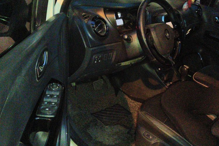 Used Renault Captur 2015 1.2T Automatic Luxury First Edition Driver Seat
