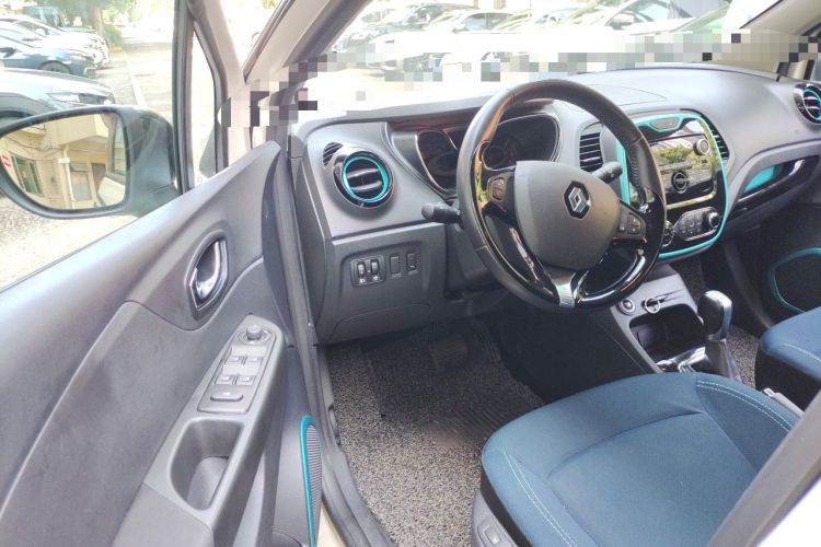 Used Renault Captur 2015 1.2T Automatic Comfort Edition Driver Seat