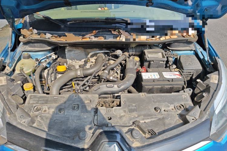Used Renault Captur 2015 1.2T Automatic Comfort First Edition Engine Bay