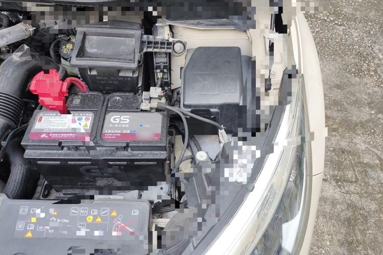 Used Renault Captur 2015 1.2T Automatic Comfort Edition Engine Bay Left