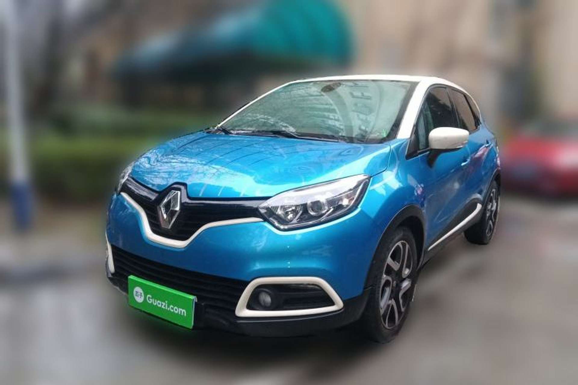 Used Renault Captur 2015 1.2T Automatic Luxury First Edition Front Left 45 Deg