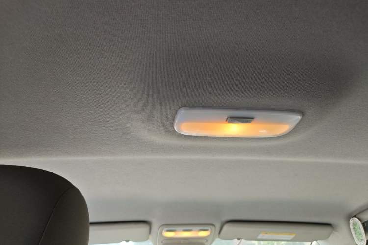Used Renault Captur 2015 1.2T Automatic Comfort First Edition Headliner