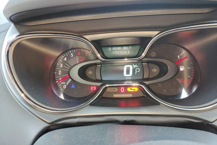 Used Renault Captur 2015 1.2T Automatic Comfort Edition Instrument Cluster