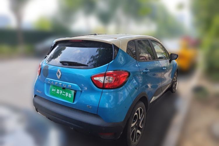 Used Renault Captur 2015 1.2T Automatic Comfort First Edition Rear Right 45 Deg