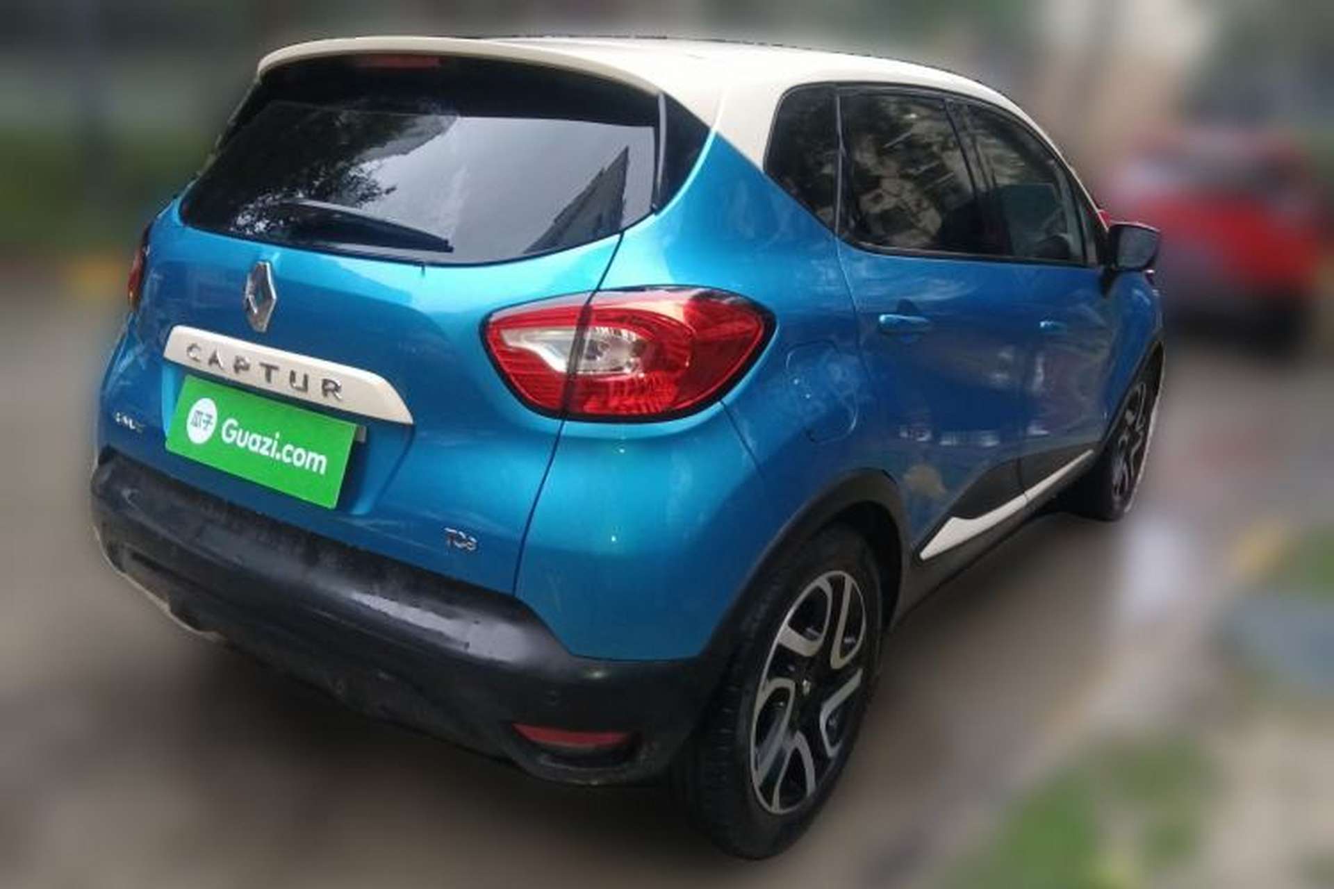 Used Renault Captur 2015 1.2T Automatic Luxury First Edition Rear Right 45 Deg
