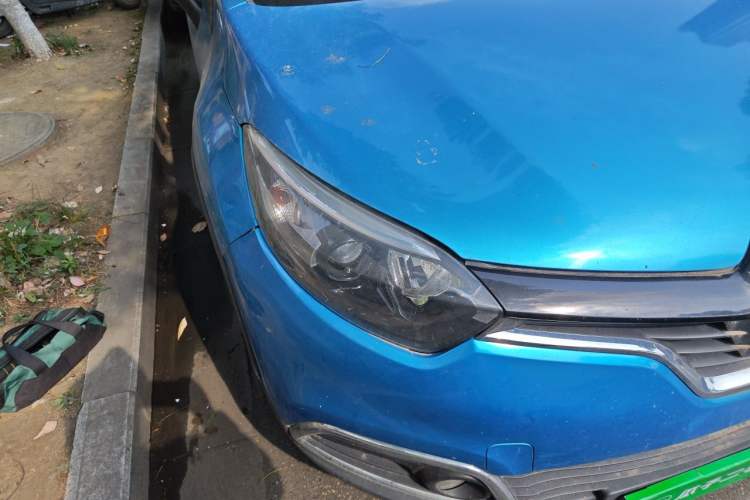 Used Renault Captur 2015 1.2T Automatic Comfort First Edition Right Front Headlight