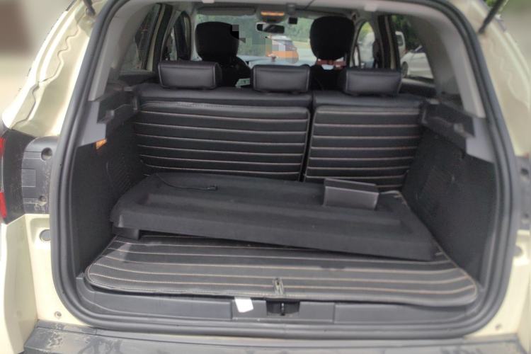Used Renault Captur 2015 1.2T Automatic Luxury First Edition Trunk