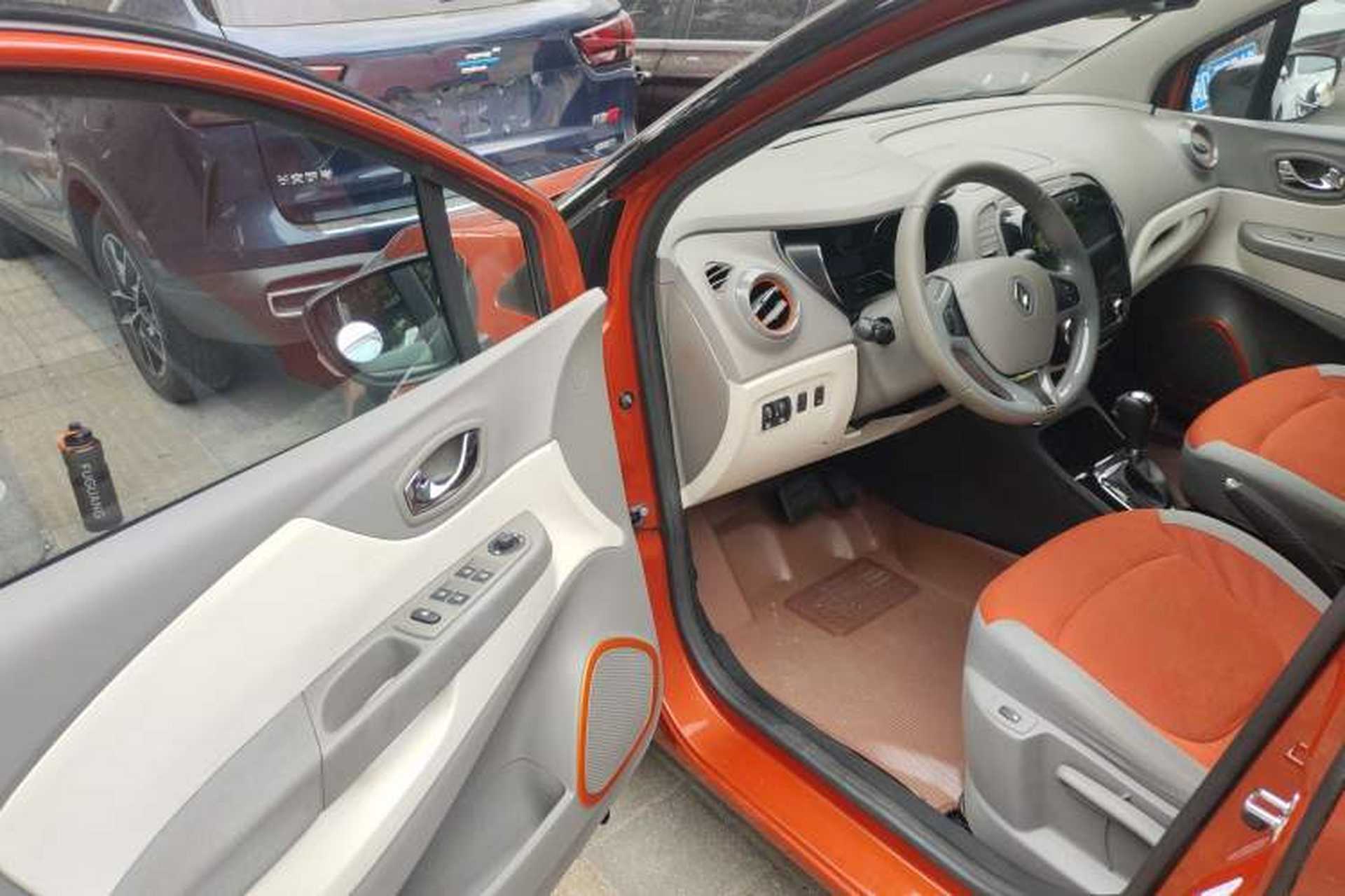 Used Renault Captur 2015 1.2T Automatic Comfort Edition Driver Seat
