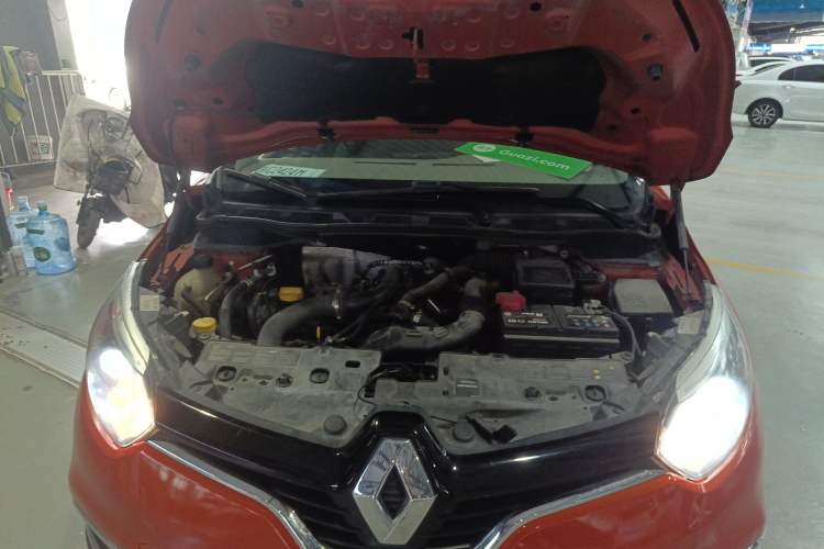 Used Renault Captur 2015 1.2T Automatic Comfort First Edition Engine Bay