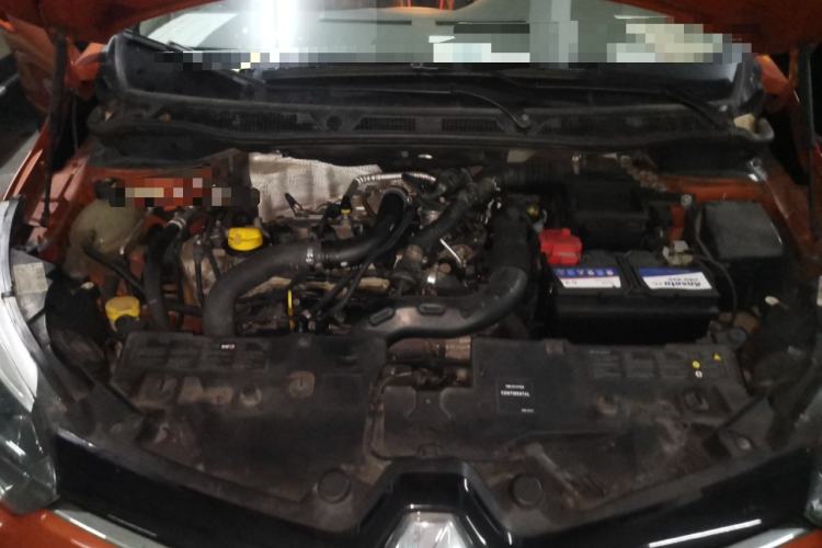 Used Renault Captur 2015 1.2T Automatic Comfort First Edition Engine Bay