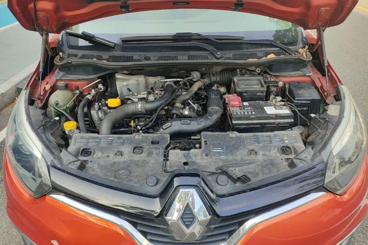 Used Renault Captur 2015 1.2T Automatic Comfort Edition Engine Bay