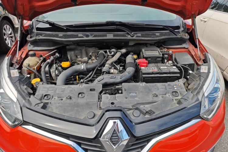 Used Renault Captur 2015 1.2T Automatic Luxury First Edition Engine Bay