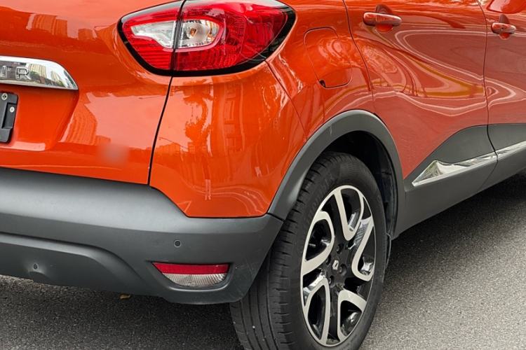 Used Renault Captur 2015 1.2T Automatic Luxury First Edition Exterior 1