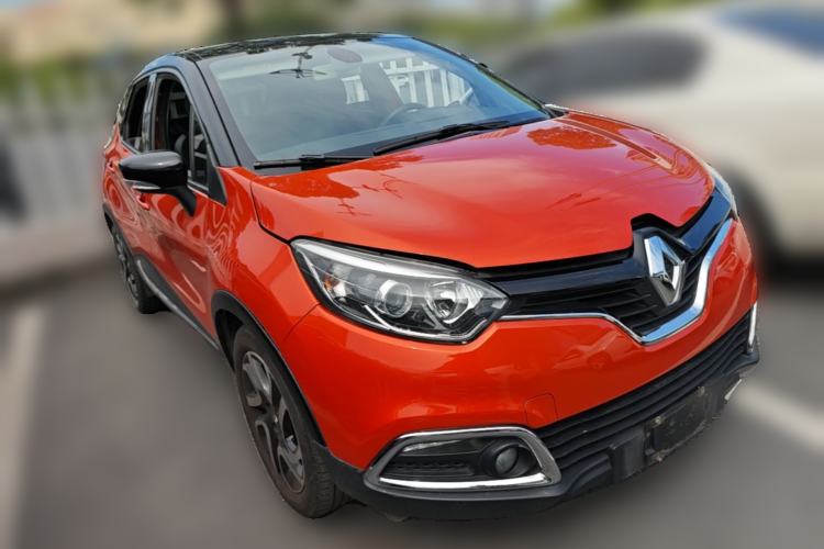Used Renault Captur 2015 1.2T Automatic Luxury First Edition Front Right 45 Deg