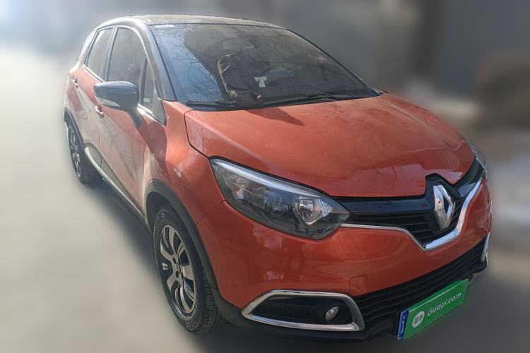 Used Renault Captur 2015 1.2T Automatic Comfort Edition Front Right 45 Deg