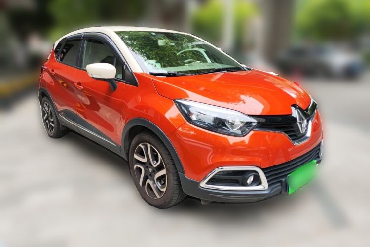 Used Renault Captur 2015 1.2T Automatic Comfort Edition Front Right 45 Deg