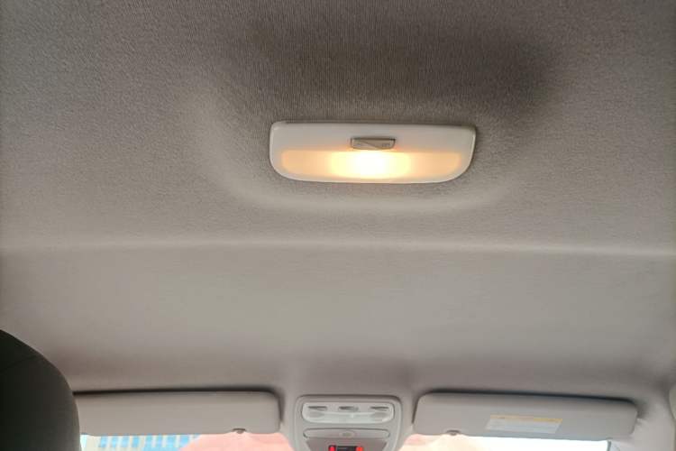 Used Renault Captur 2015 1.2T Automatic Comfort Edition Headliner