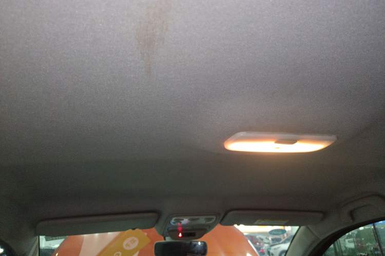 Used Renault Captur 2015 1.2T Automatic Comfort First Edition Headliner