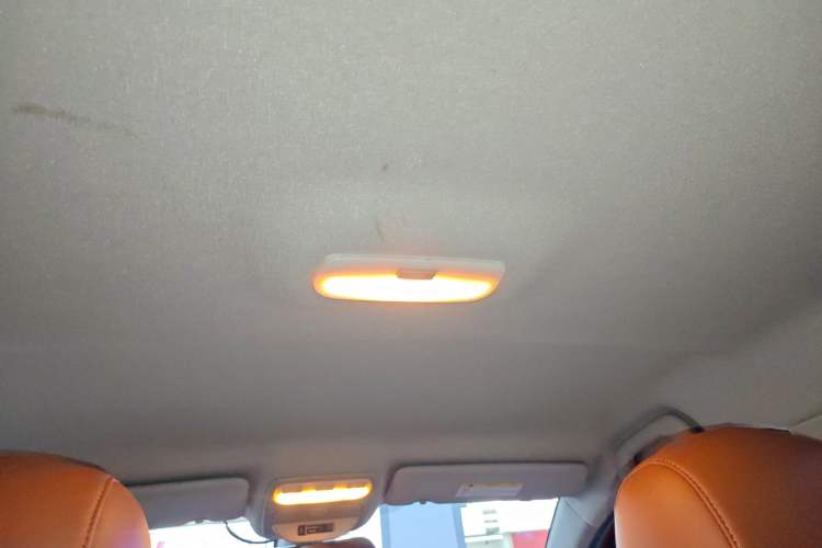 Used Renault Captur 2015 1.2T Automatic Comfort First Edition Headliner