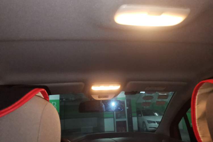 Used Renault Captur 2015 1.2T Automatic Comfort First Edition Headliner