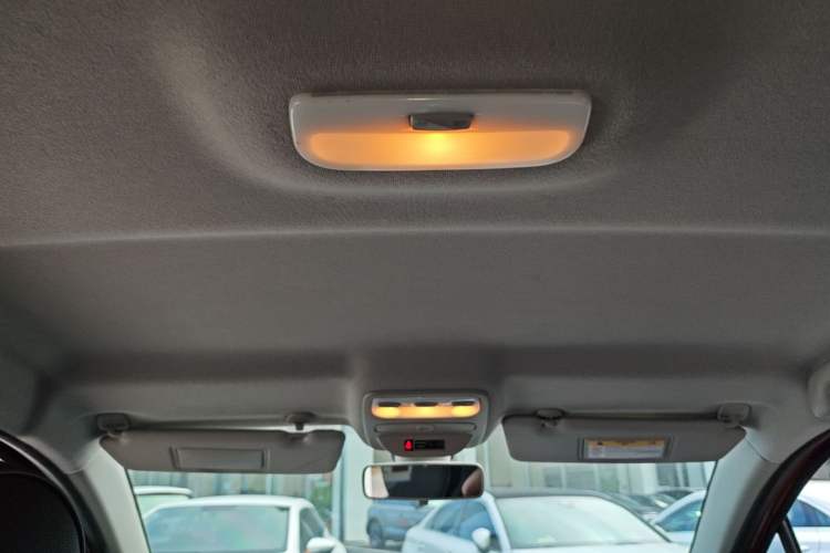 Used Renault Captur 2015 1.2T Automatic Luxury First Edition Headliner
