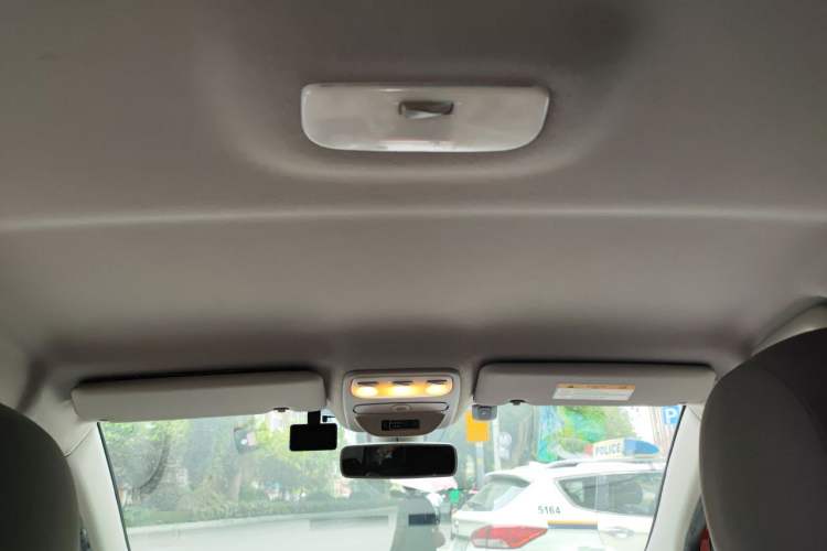 Used Renault Captur 2015 1.2T Automatic Comfort Edition Headliner