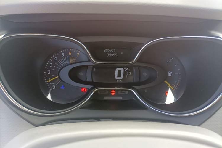 Used Renault Captur 2015 1.2T Automatic Comfort Edition Instrument Cluster