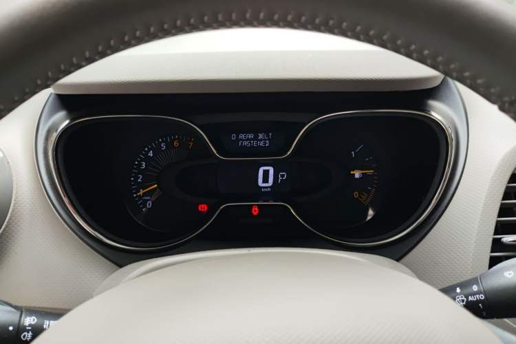 Used Renault Captur 2015 1.2T Automatic Comfort Edition Instrument Cluster