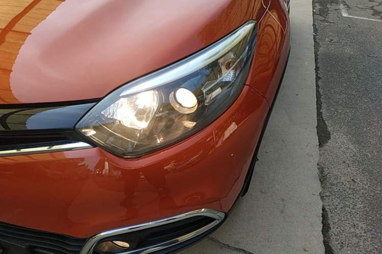 Used Renault Captur 2015 1.2T Automatic Comfort First Edition Left Front Headlight