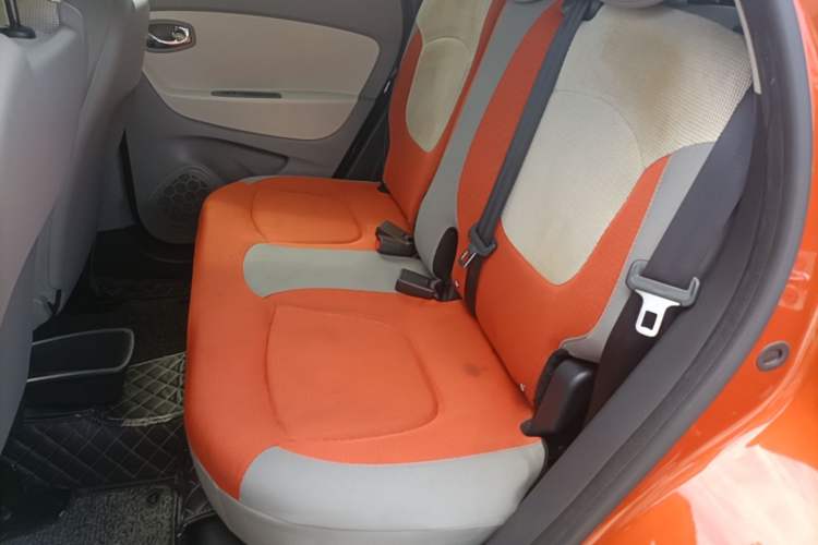 Used Renault Captur 2015 1.2T Automatic Comfort Edition Left Rear Seat