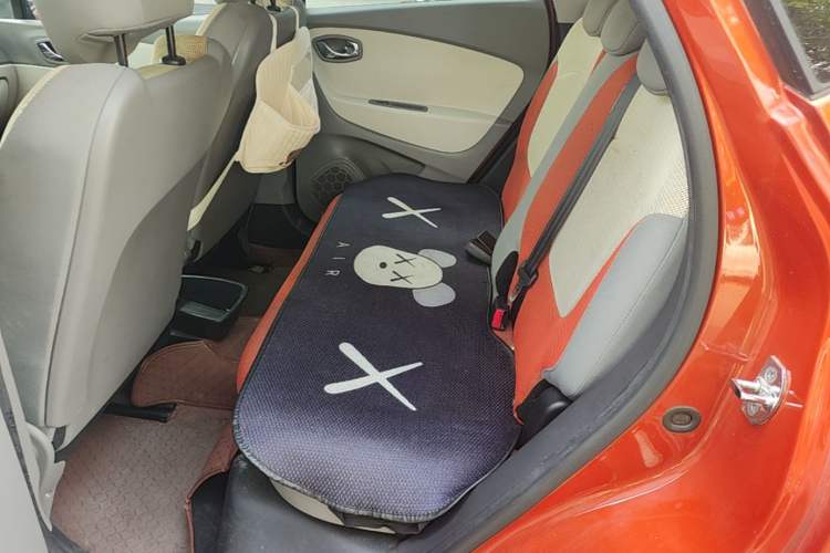 Used Renault Captur 2015 1.2T Automatic Comfort Edition Left Rear Seat